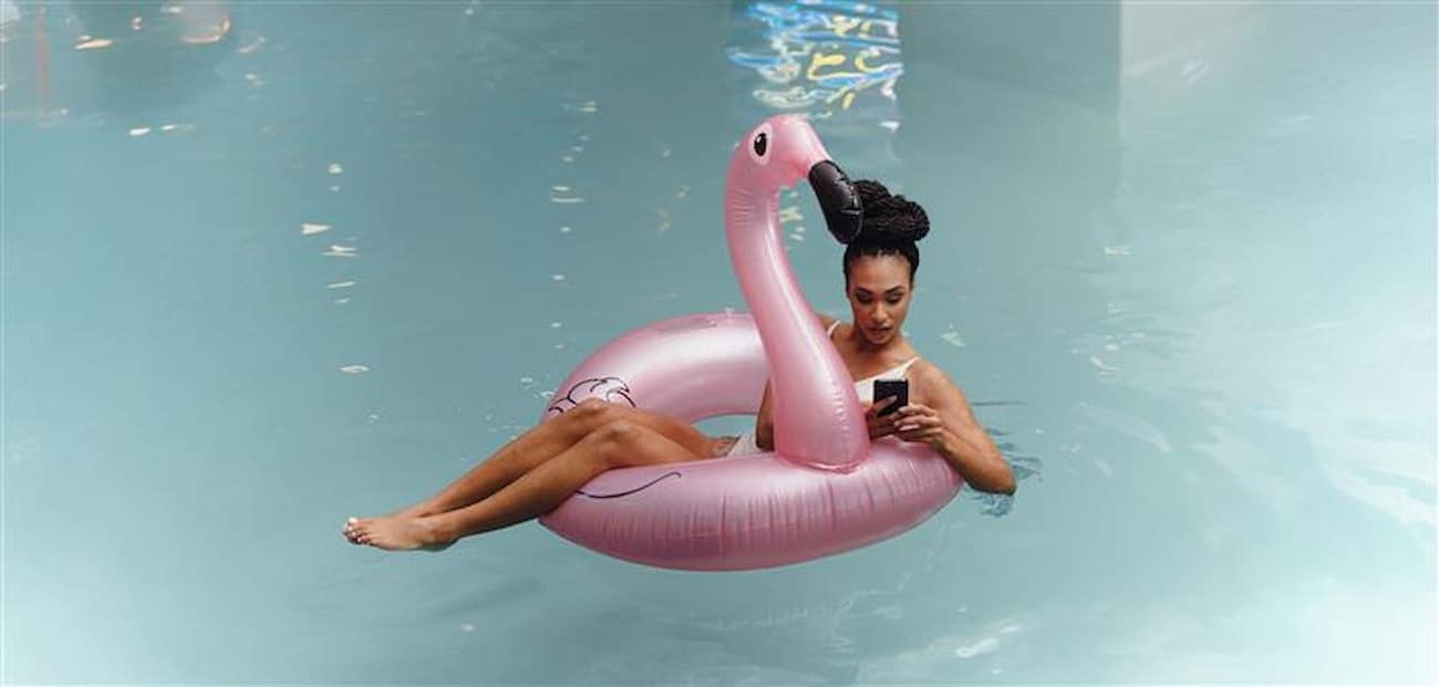 Femme Piscine